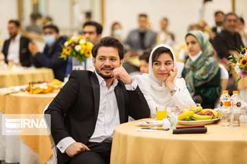 جشن بزرگ ازدواج دانشجویی